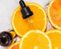 Vitamina C para el rostro: ¿Qué utilidad tiene y cómo utilizarla correctamente?